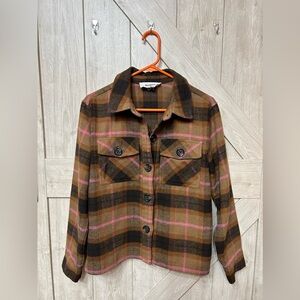 NWOT  BB Dakota Steve Madden Size M Bust  42"  flannel Shacket 100% polyester